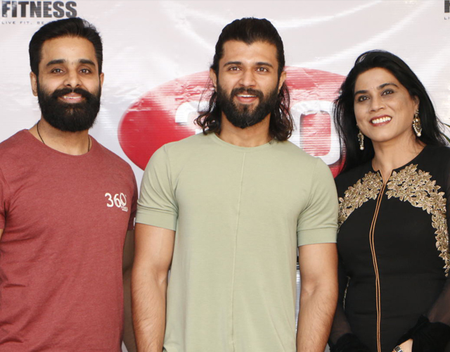 Vijay Devarakonda Launch Kuldep Sethi Website